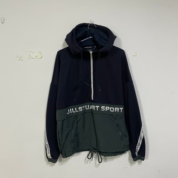 질스튜어트 스포츠 후드 반집업 바람막이