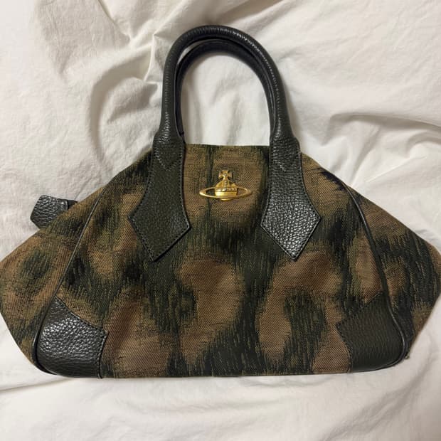 비비안웨스트우드 토트백