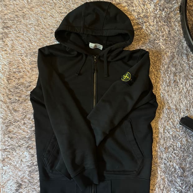 스톤아일랜드 후드집업 블랙 M