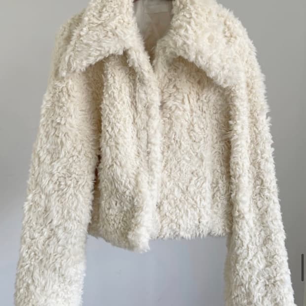 아델리오 크롭 양털 퍼자켓