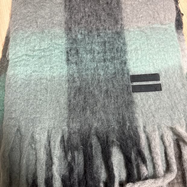 메종미네드 체크 머플러