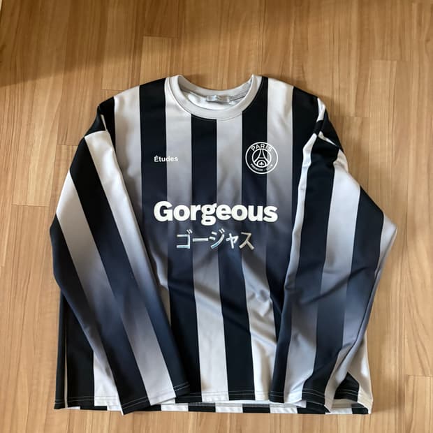 스포티 롱슬리브