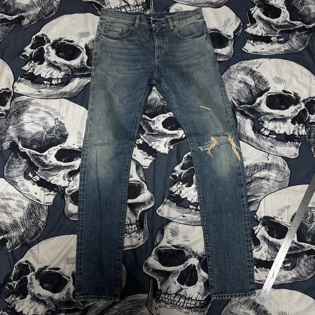 생로랑 남성 무릎 디스진 31사이즈 