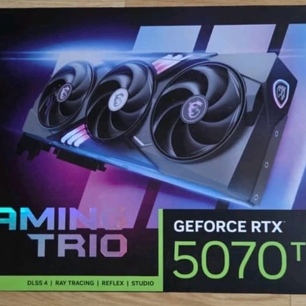 컬러풀 RTX 5070게이밍 OC D6 12GB 풀박스(개봉 한달된제품