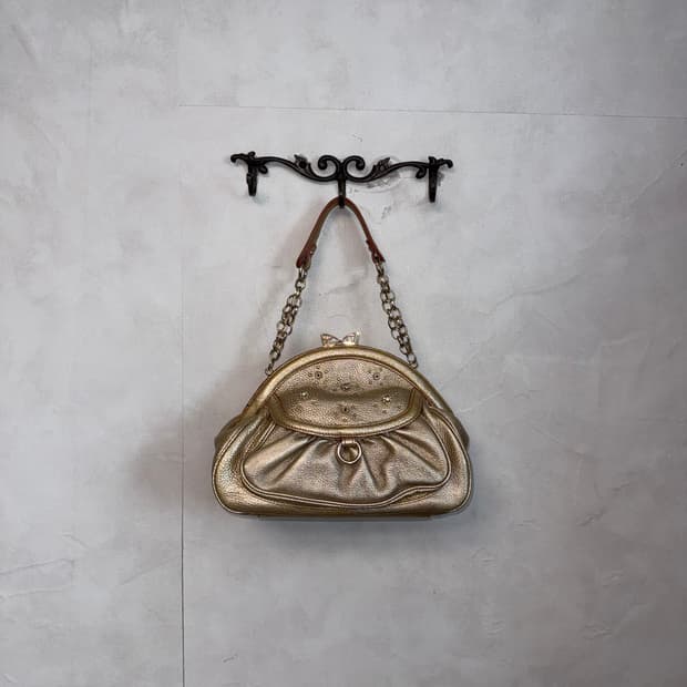Vincis Bench gold cubic chain 숄더백