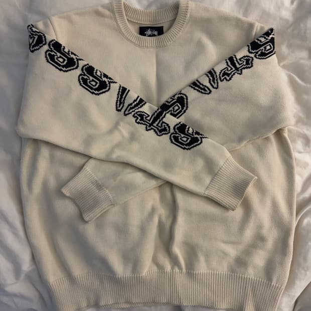 스투시 아이보리 니트