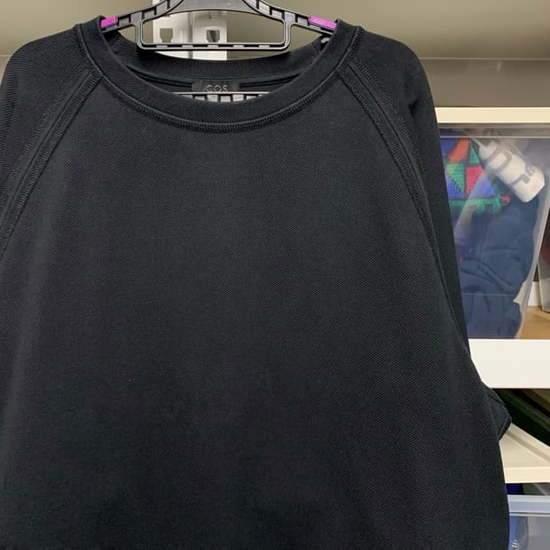 [표기 M, 실측 L] COS 스티치 디테일 래글런 스웻셔츠