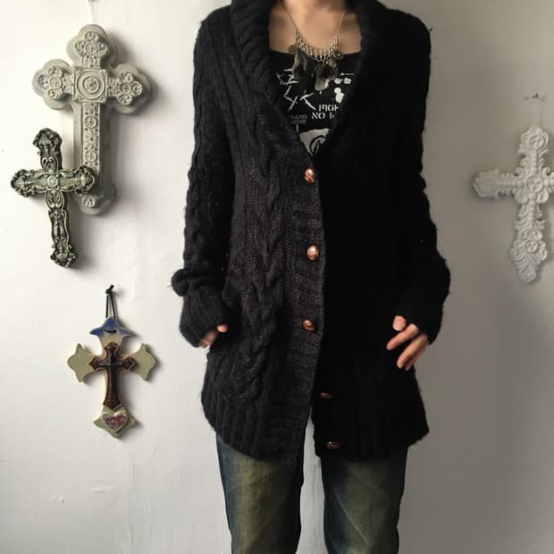 Cable pattern knit cardigan