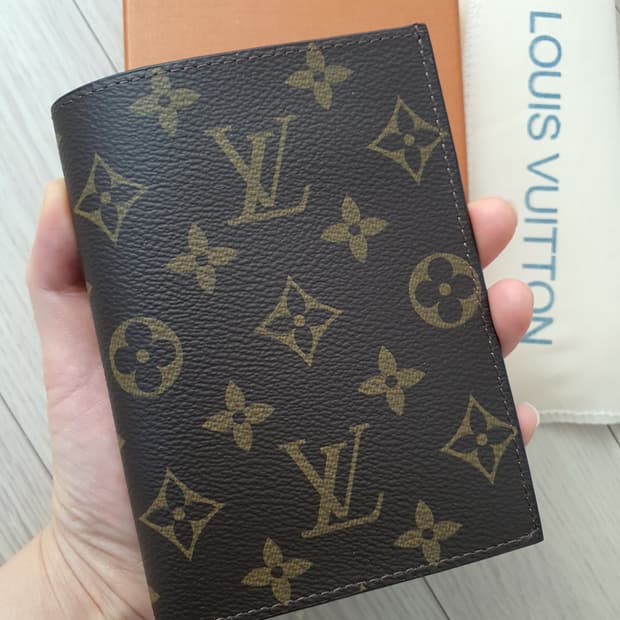 루이비통지갑 루이비통여권지갑 여권케이스 새상품