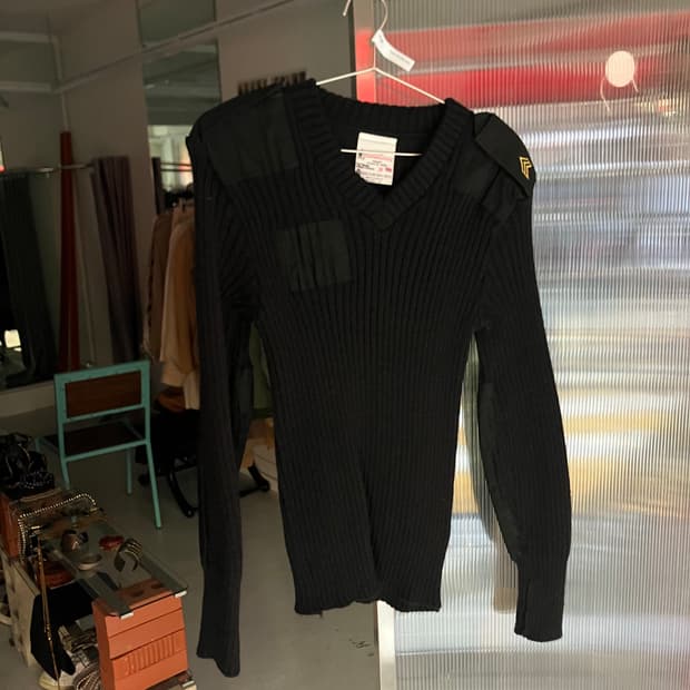 잉글랜드 울 스웨터 