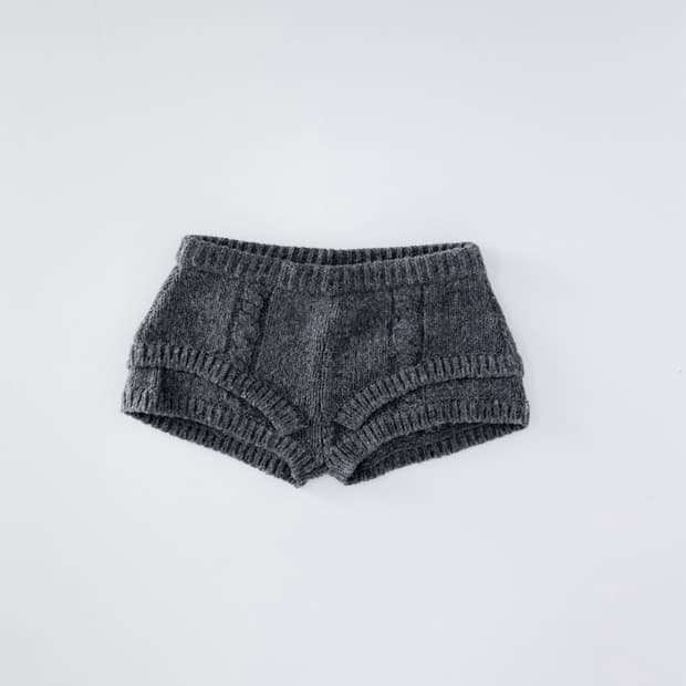 울리카 상투스 로프 니트 쇼츠