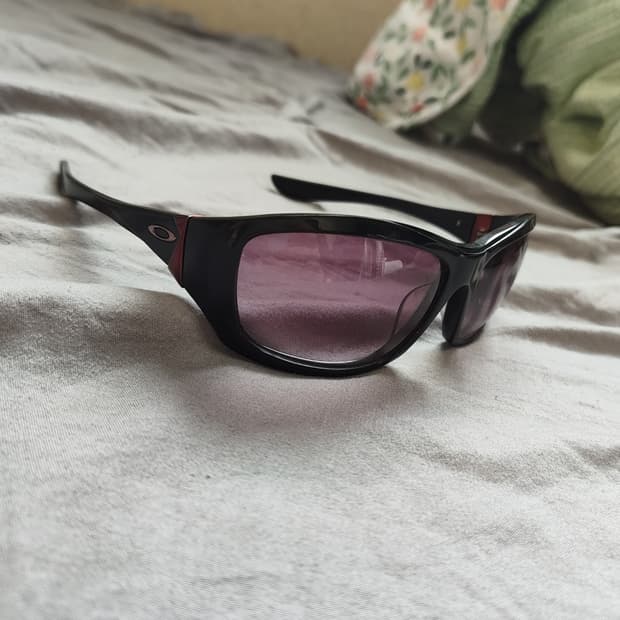 Oakley Disobey Red Tortoise
