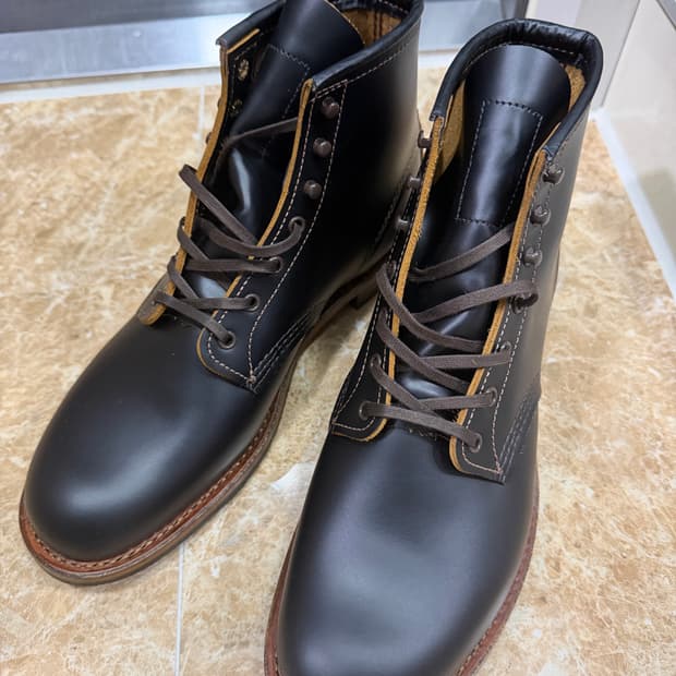 레드윙 9060 270사이즈