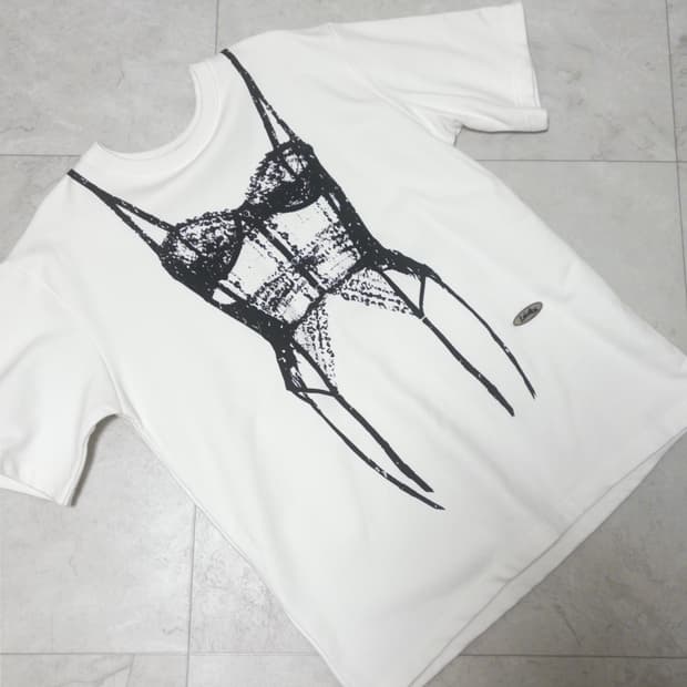 코르셋프린팅 오버사이즈 스웻티셔츠