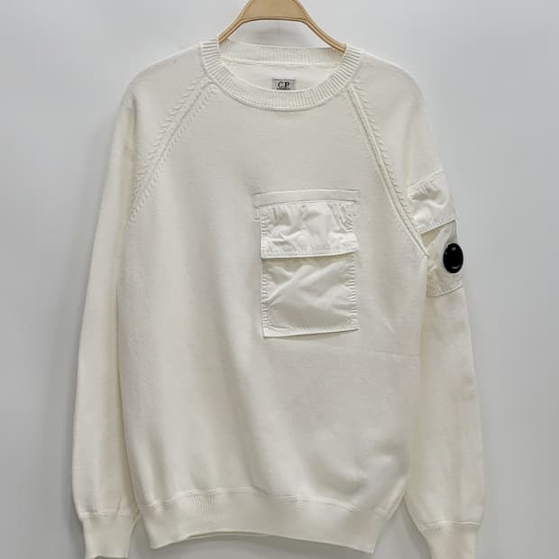 CP COMPANY CP컴퍼니 렌즈 와펜 니트 / 남 50 (L)
