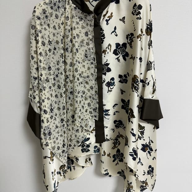 SACAI 사카이 블라우스