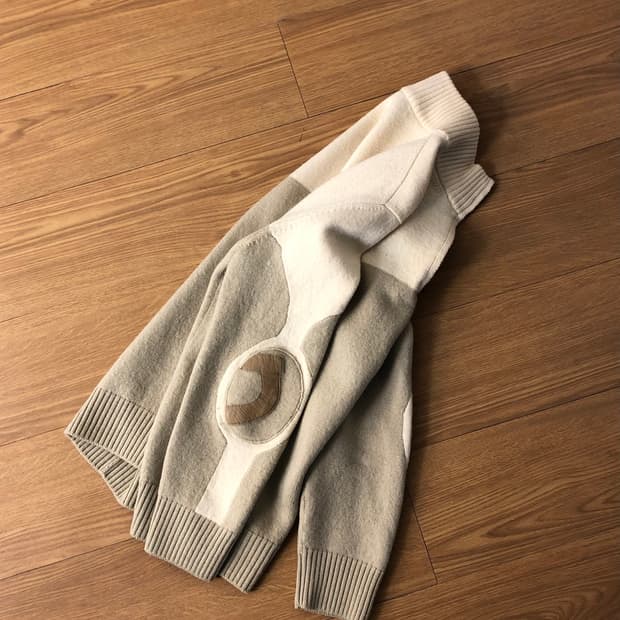 살바토레 페라가모 1/4 집 니트