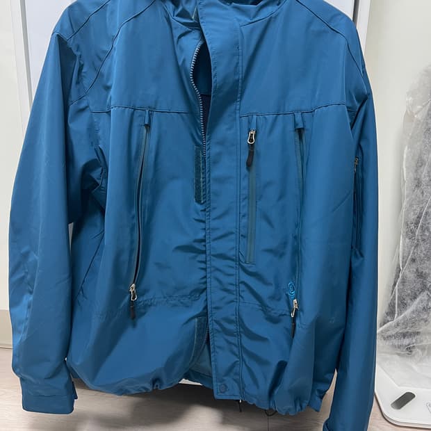 트래블 바람막이