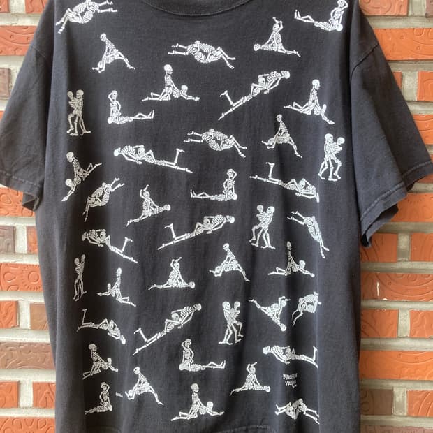 90s skull karmasutra tshirts☠️