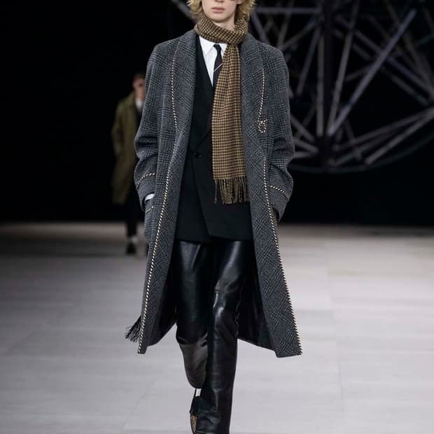 [BTS 뷔님 착용] 셀린느 19fw 로브 숄카라 코트