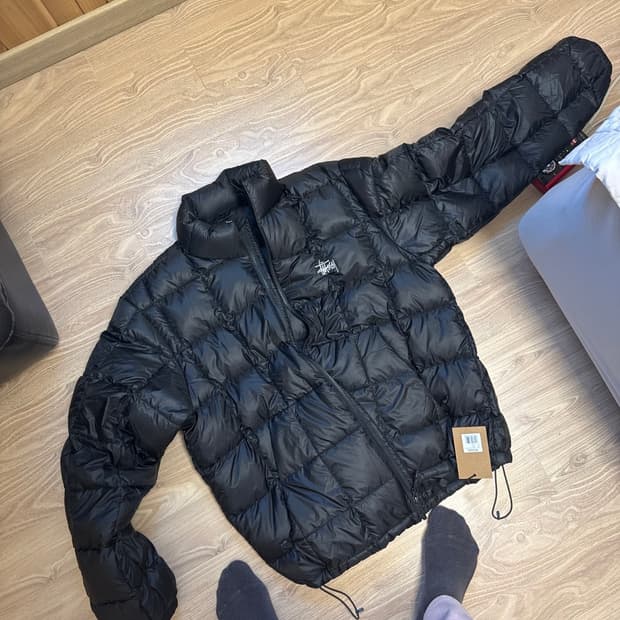 스투시 미드웨이트 푸퍼