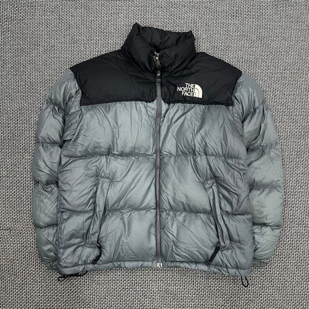 노스페이스 그레이 눕시 700 패딩