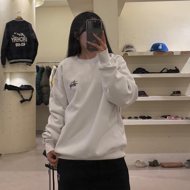 스투시 베이직 화이트 빅로고 맨투맨 U788