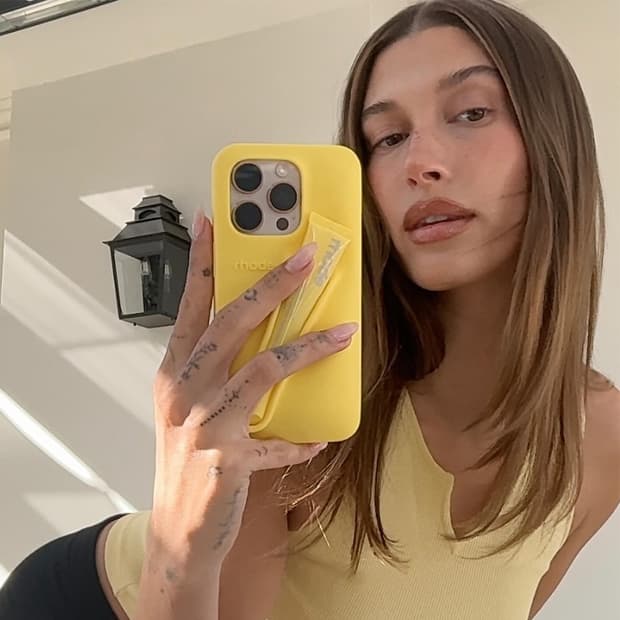 rhode 아이폰15프로 여름한정판 케이스