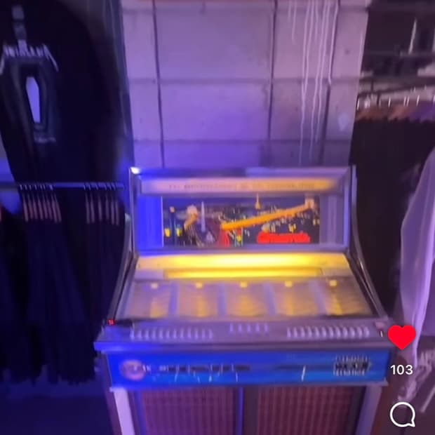 쥬크박스 (블루투스 가능) 팝니다