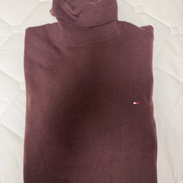 타미힐피거 니트