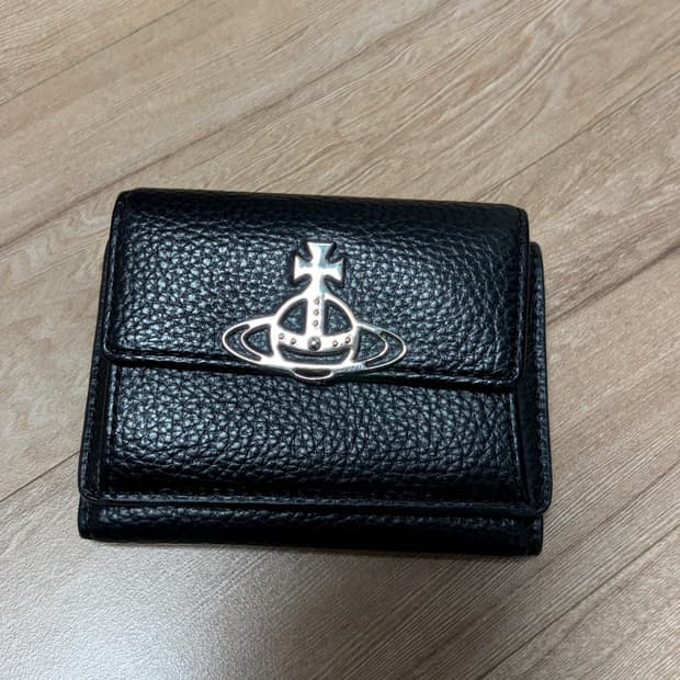 비비안웨스트우드 지갑