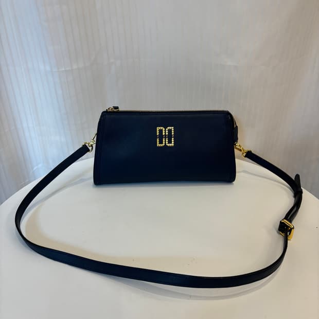 닥스 DD 금장 크로스백    