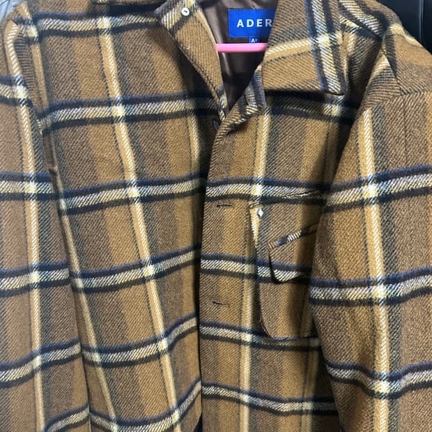 아더에러 체크 피코트 A2