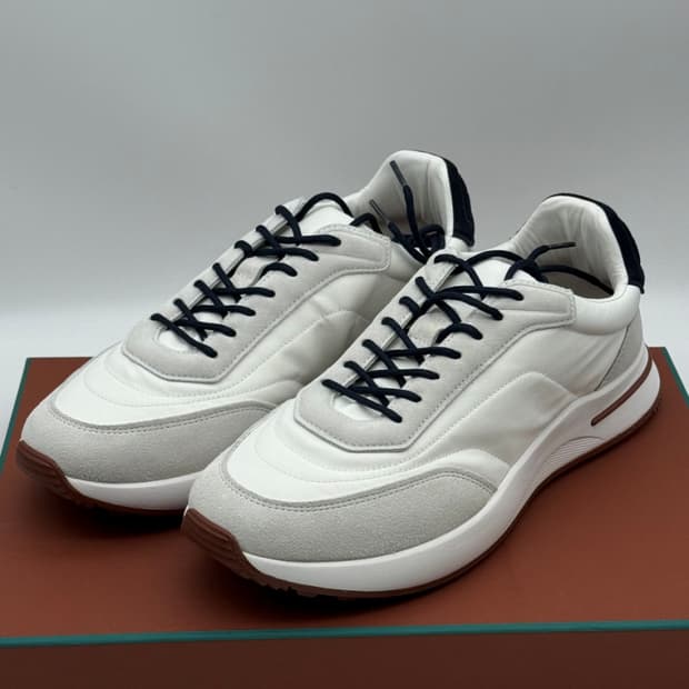 로로피아나 위크앤드 스니커즈 41사이즈 260mm