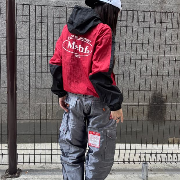 미스치프 배색 바람막이