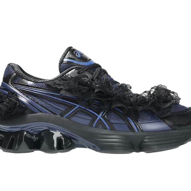 (네고가능)슈슈통 아식스 젤 키네틱 플루언트 245 (한치수 작게나옴)