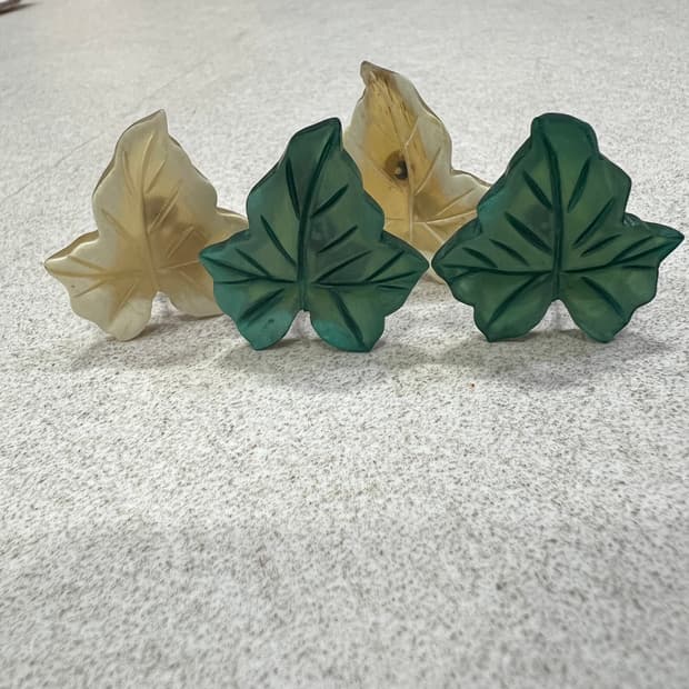 Old 겐조 클립온 귀걸이 (화이트)