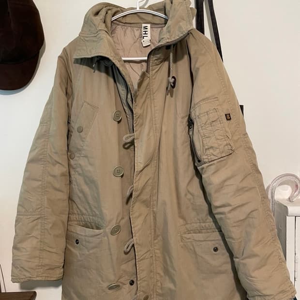 마가렛 호웰 x 알파인더스트리 콜라보 야상