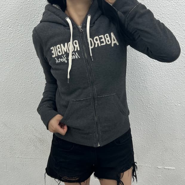 아베크롬비 센터로고 딱붙핏 그레이 후드집업 S