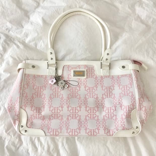 (교환) 핑키앤 다이안 흰핑 오블리크 챰 숄더백 히메갸루 핀터깔 핀터