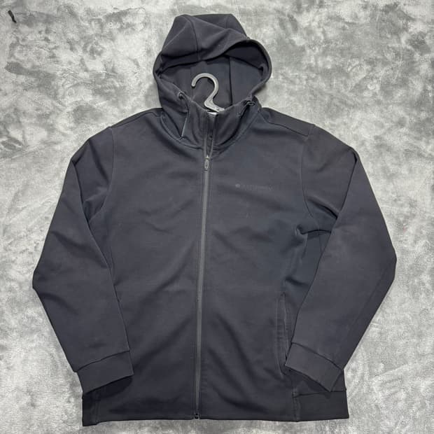 디스커버리 후드집업