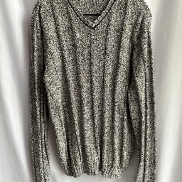 Takeo kiluchi v neck knit