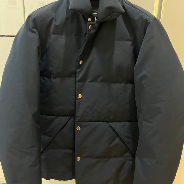 띠어리 푸퍼패딩 105-107 (새상품급)