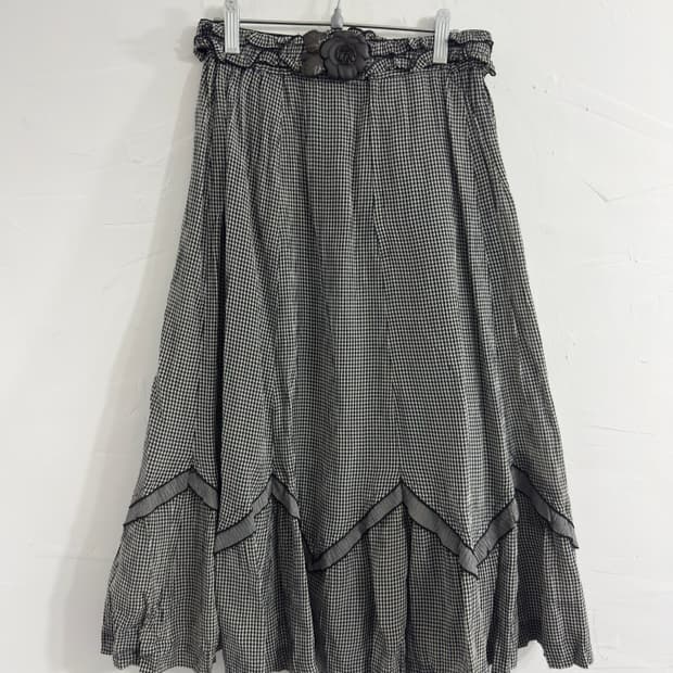 belt check design skirt