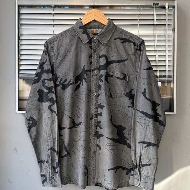 CARHARTT camouflage shirt