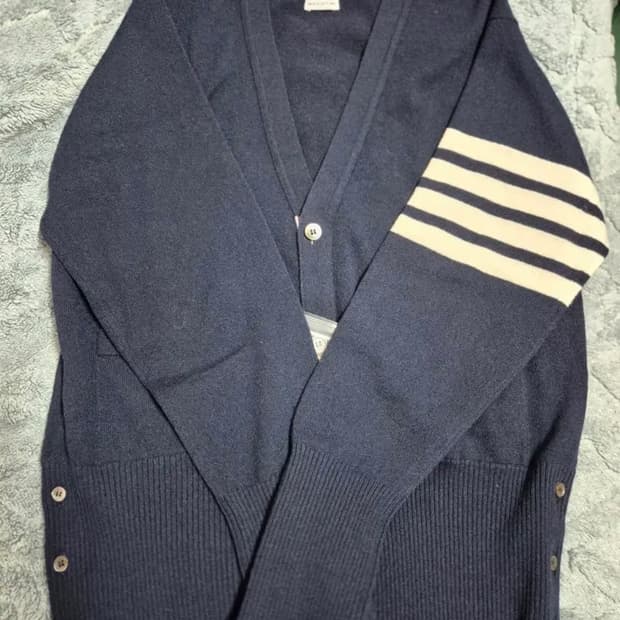 톰브라운 캐시미어 백화점판 가디건