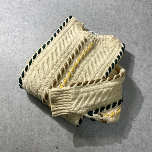 [L] Louie Feraud Paris 에스닉 울 스웨터