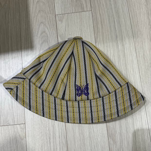 니들스 버뮤다 햇