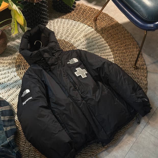 슈프림x노스페이스 서밋 레스큐 파카 L size