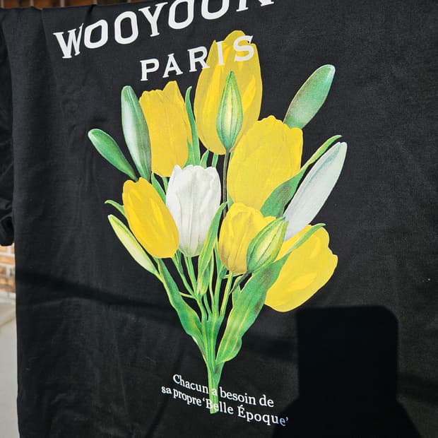 우영미 블랙 꽃무늬 티셔츠 48